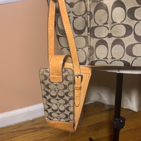 Signature coach Backpack with cell phone case - Picture 2 of 13